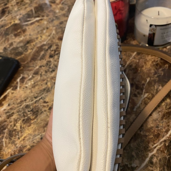 New Jessica Simpson crossbody bag - Picture 2 of 12